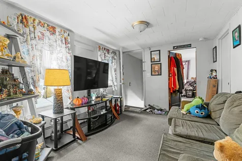 13 River Street Winooski VT 05404