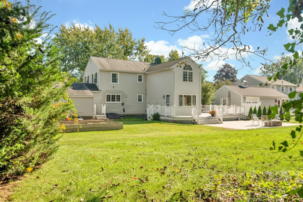 11 Tobey Street Hampton NH 03842