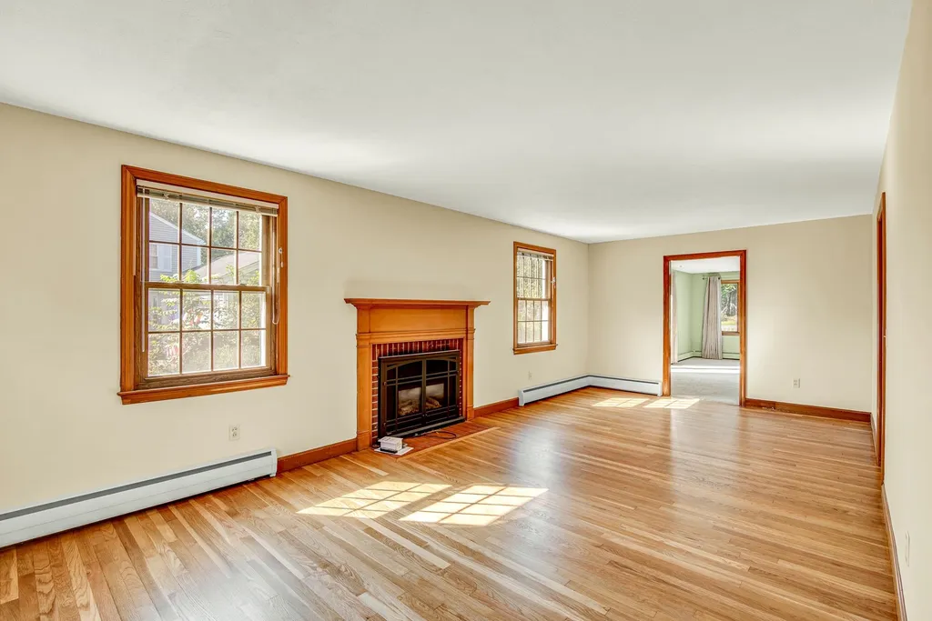 11 Tobey Street Hampton NH 03842