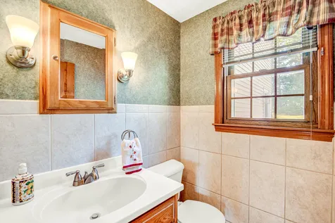 11 Tobey Street Hampton NH 03842