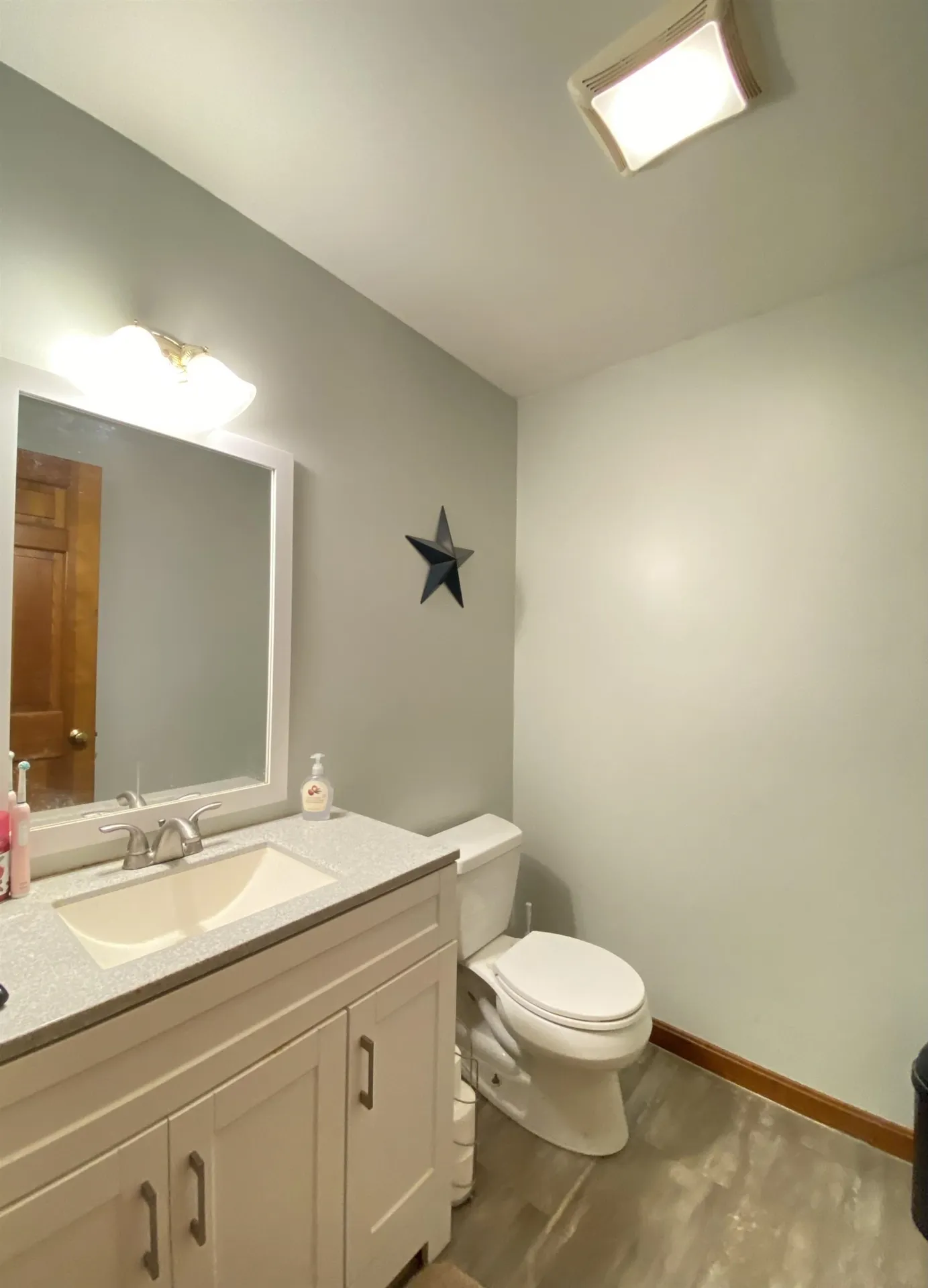 8 Red Oak Drive Keene NH 03431