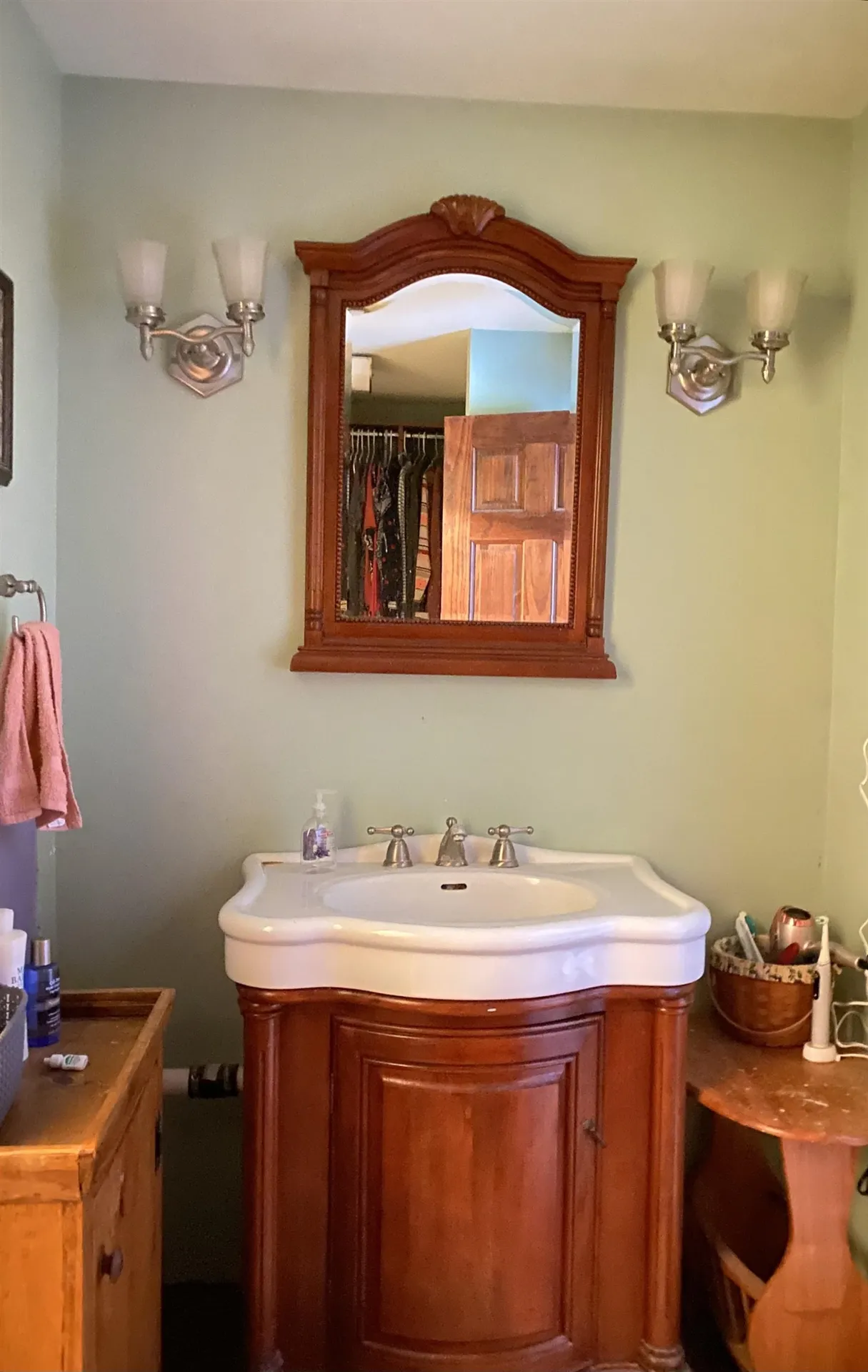8 Red Oak Drive Keene NH 03431