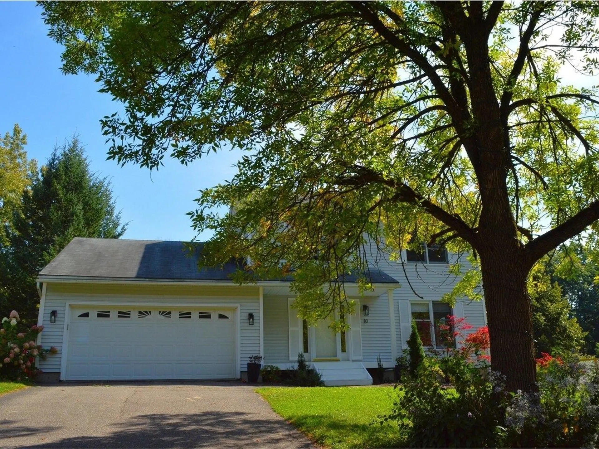 10 Pinegrove Terrace Winooski VT 05404