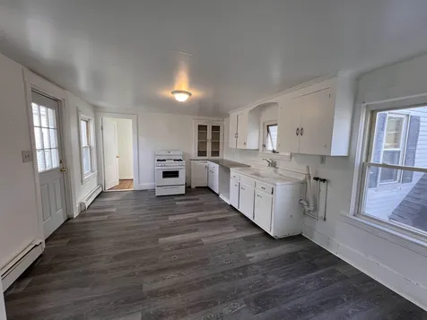 14 Pleasant Street Nashua NH 03060