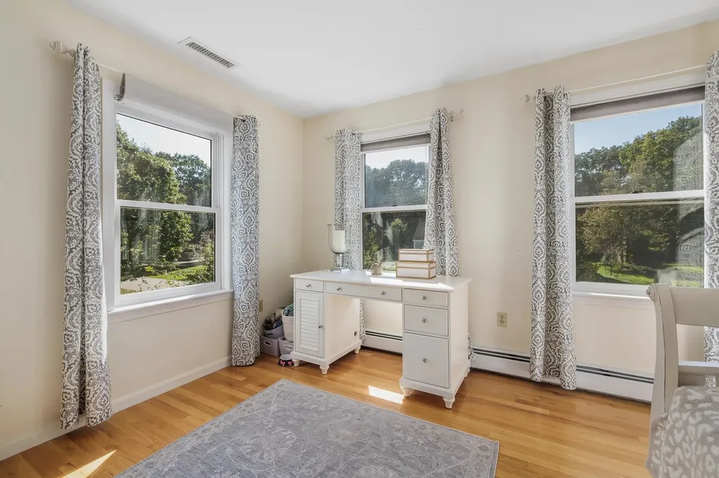 20 Juniper Lane Hampton NH 03842