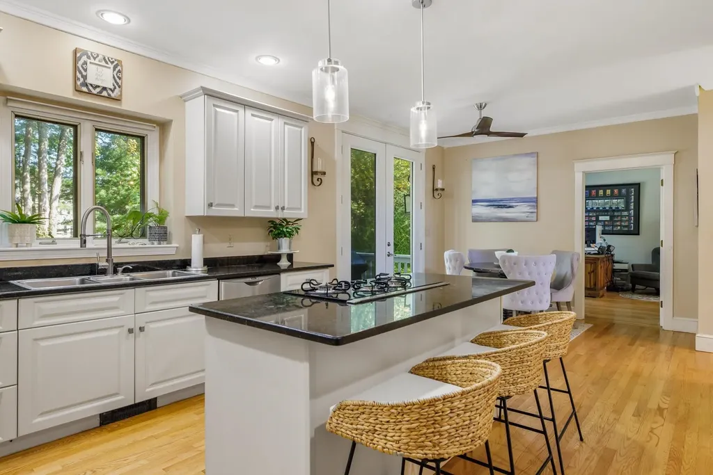 20 Juniper Lane Hampton NH 03842
