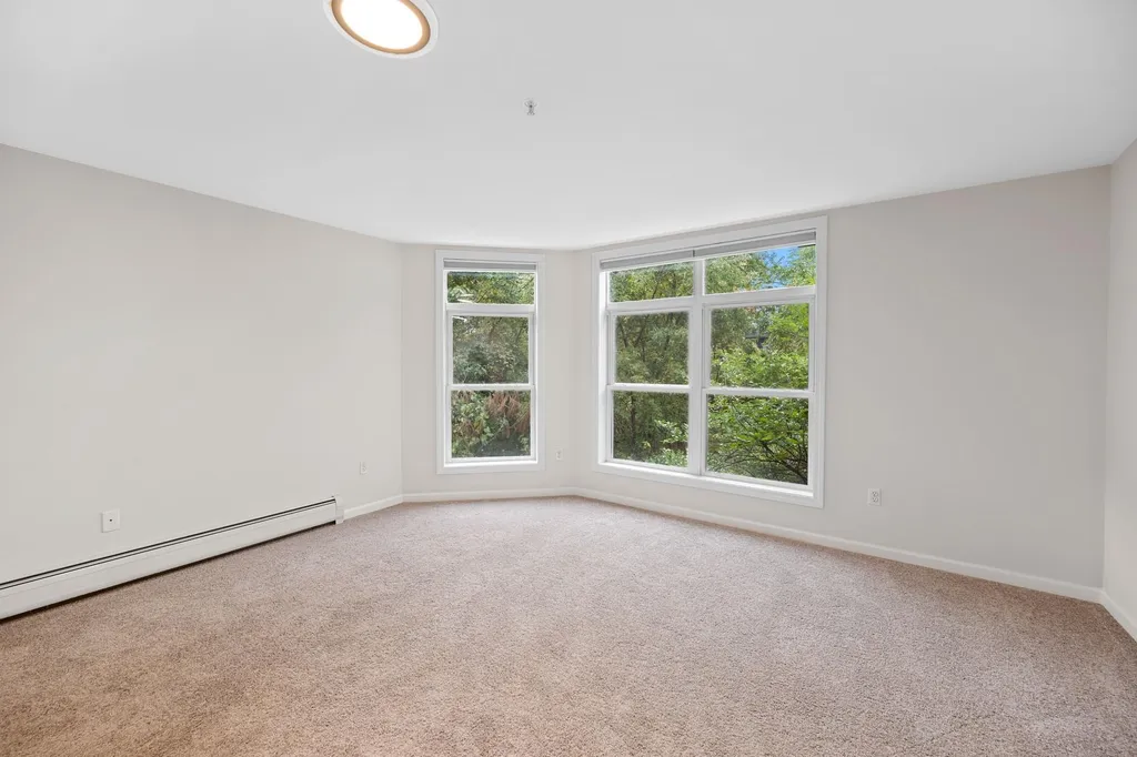 69 Claire Pointe Road Burlington VT 05408