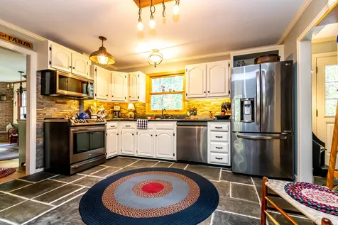 437 Middle Road Dover NH 03820