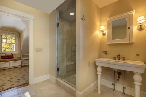 870 Lakeshore Drive New London NH 03257