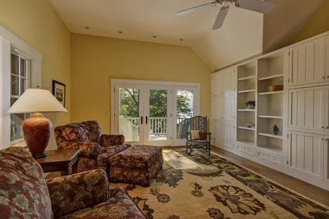 870 Lakeshore Drive New London NH 03257