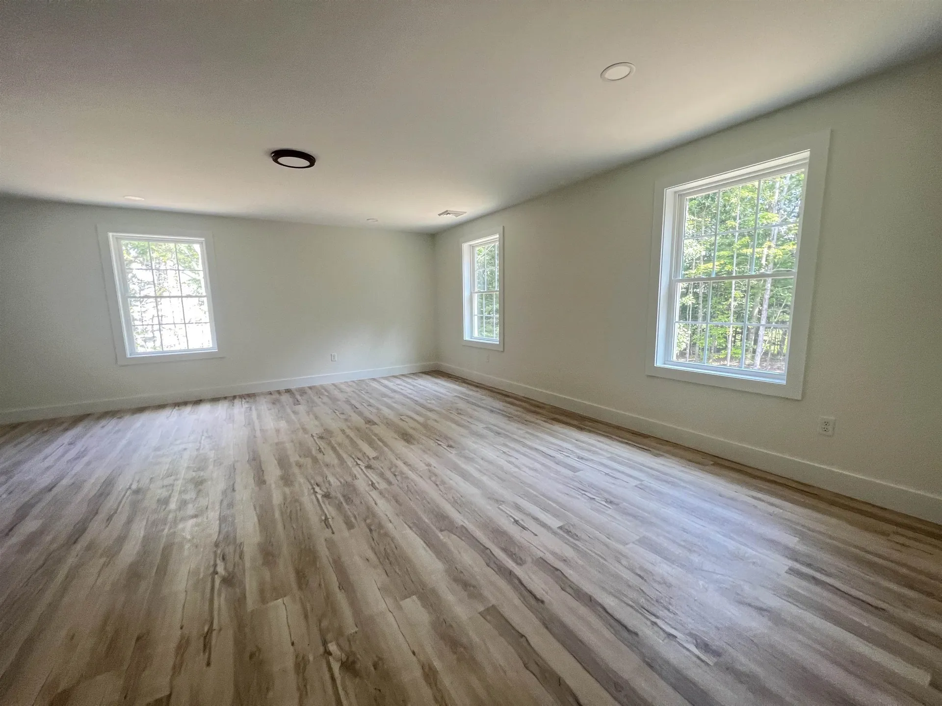 49 Tasker Shore Drive Northwood NH 03261
