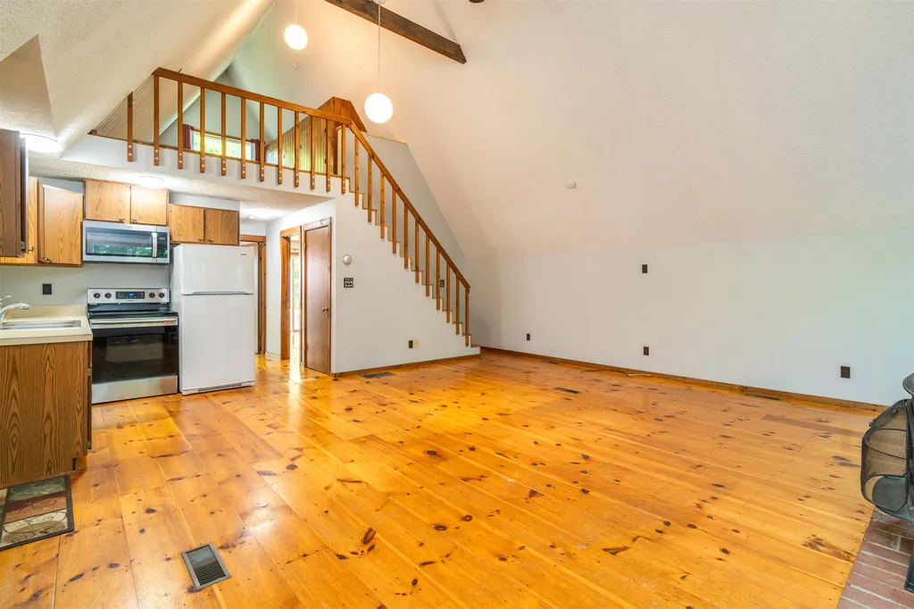 194 Dockham Shore Road Gilford NH 03249