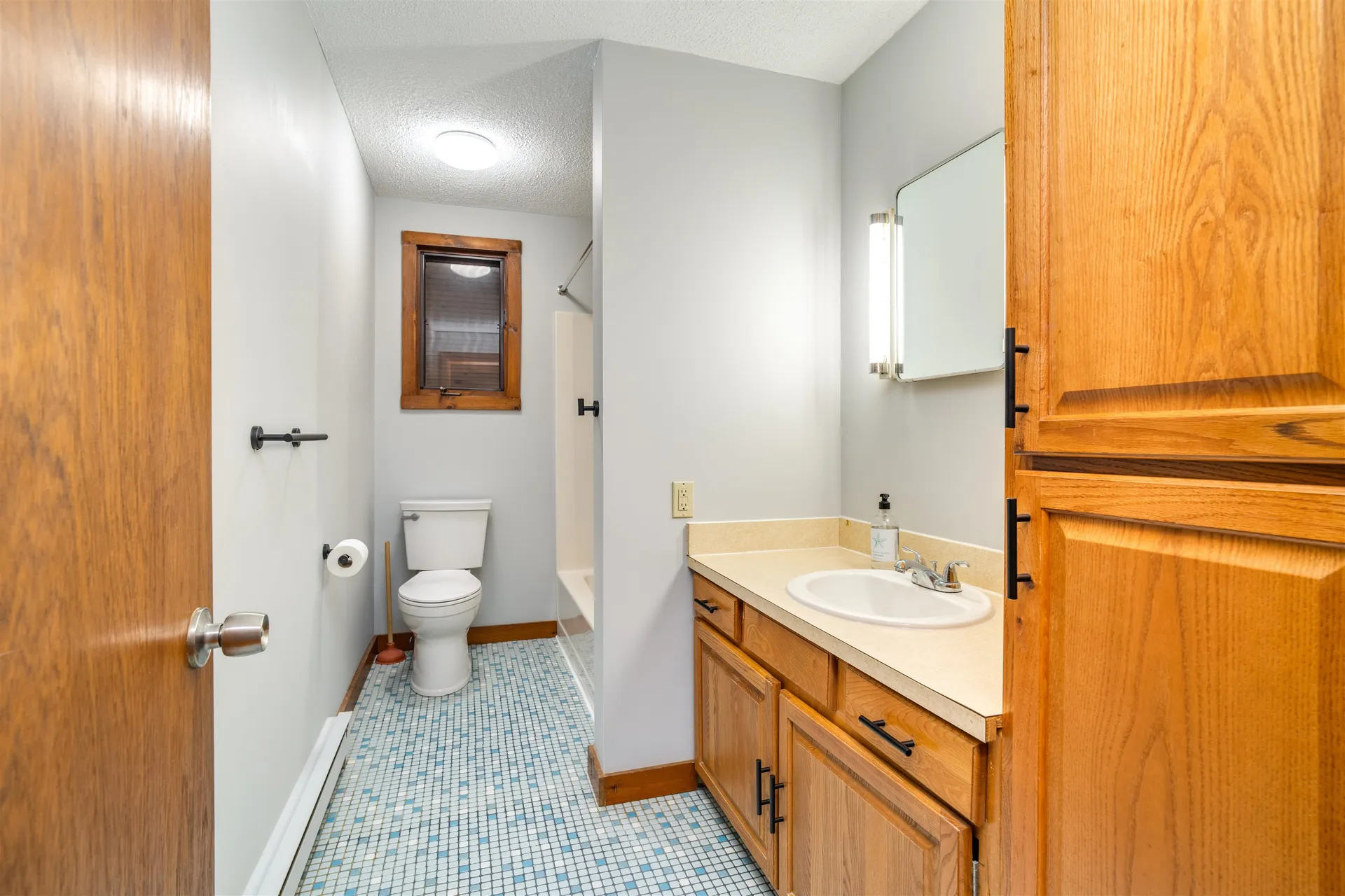 194 Dockham Shore Road Gilford NH 03249