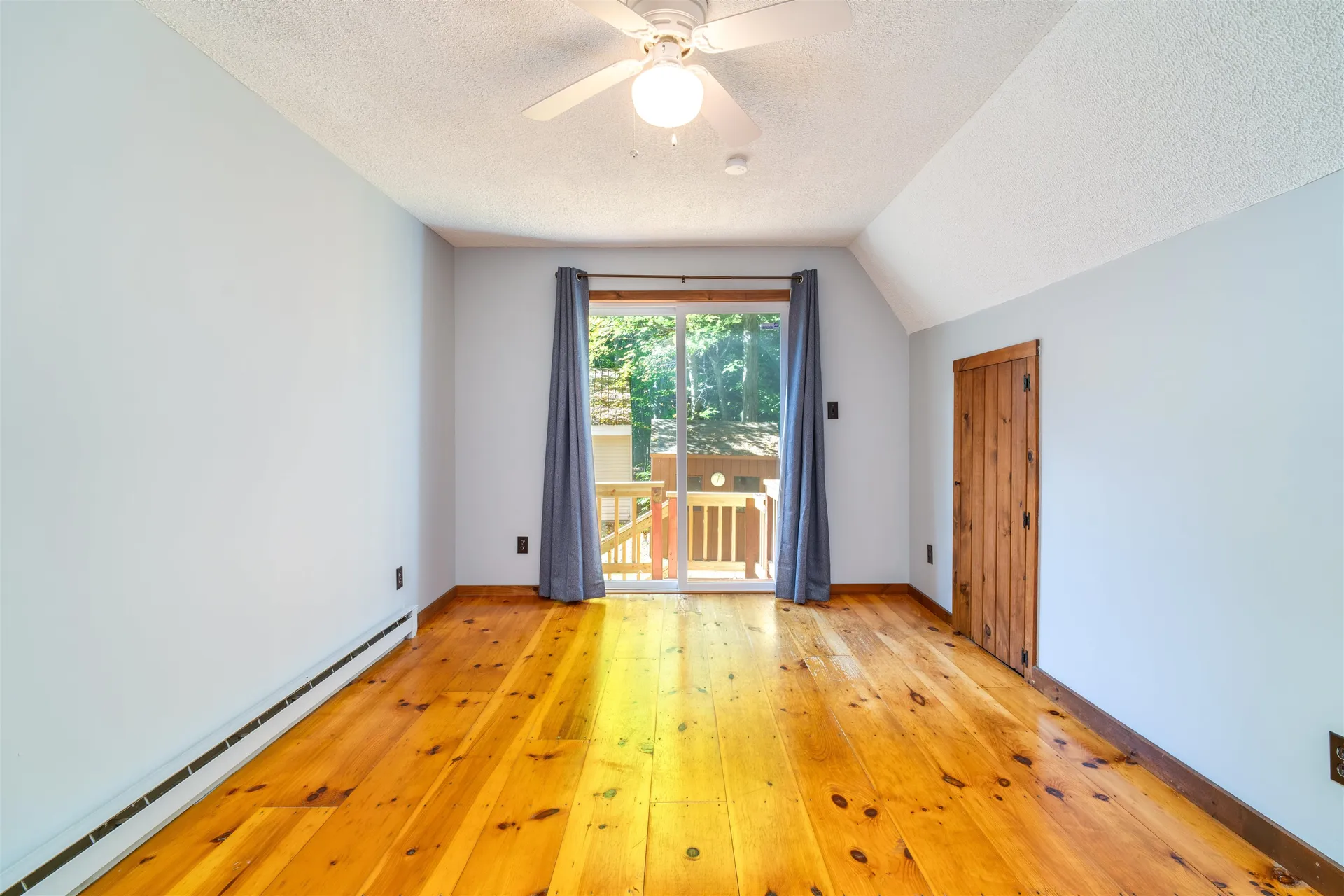 194 Dockham Shore Road Gilford NH 03249
