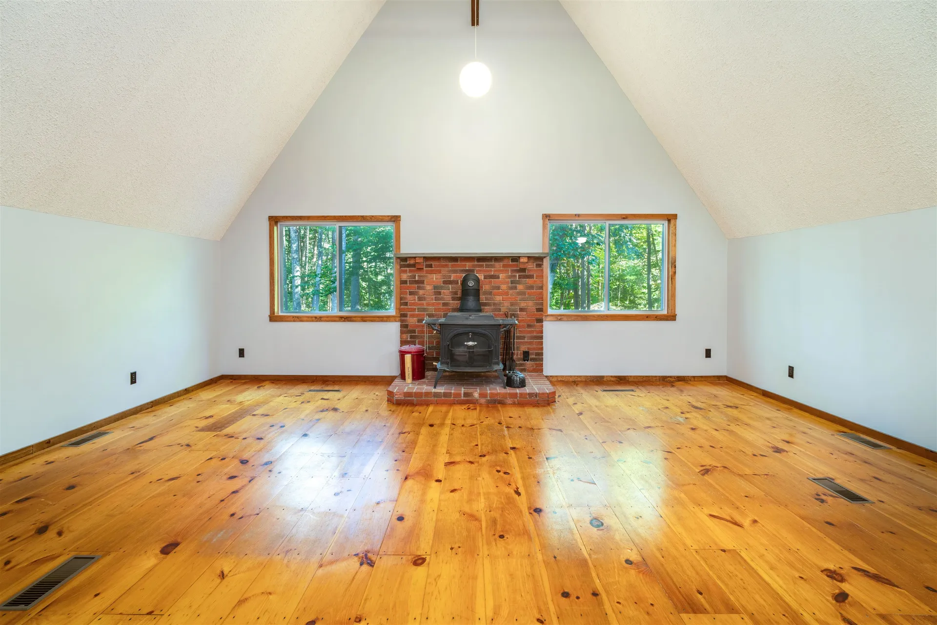 194 Dockham Shore Road Gilford NH 03249