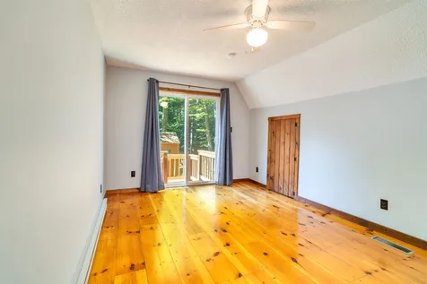 194 Dockham Shore Road Gilford NH 03249