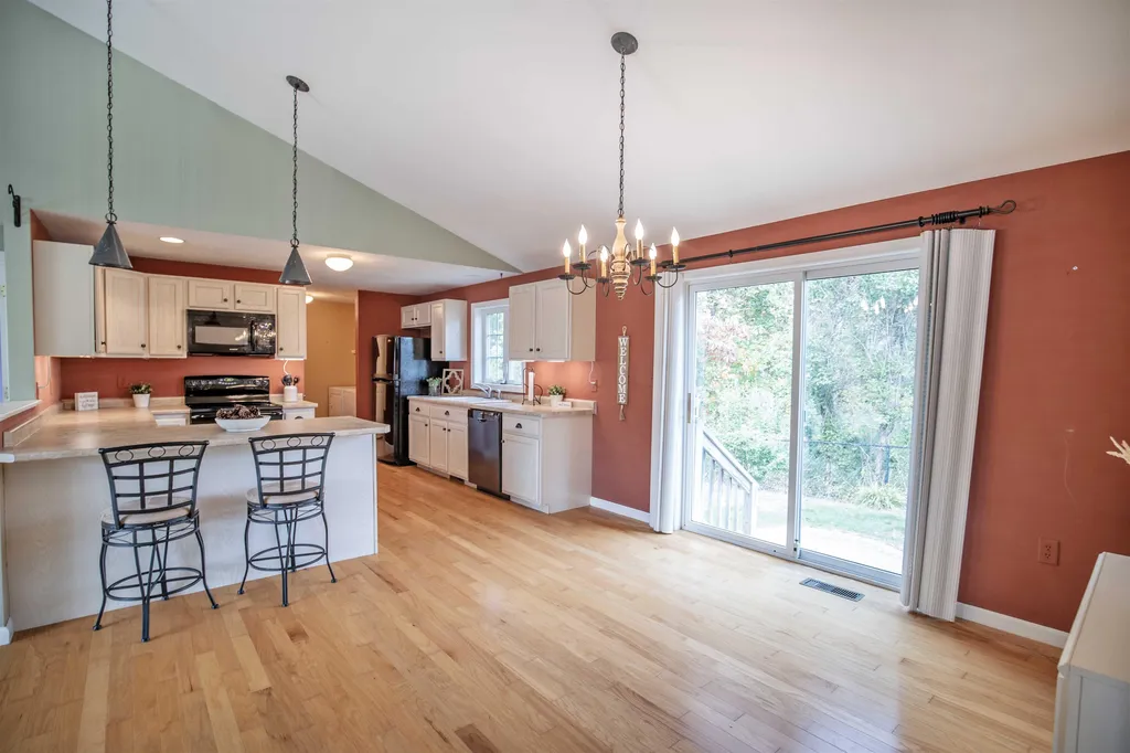 2 Hickory Court Hooksett NH 03106