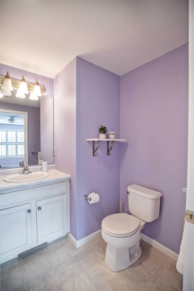 2 Hickory Court Hooksett NH 03106