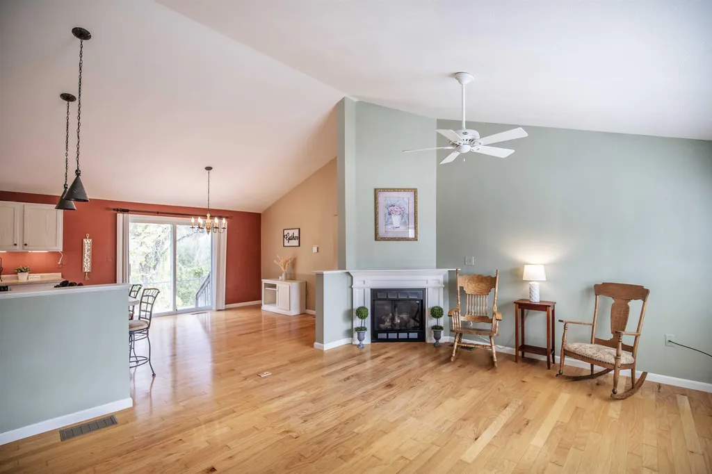 2 Hickory Court Hooksett NH 03106