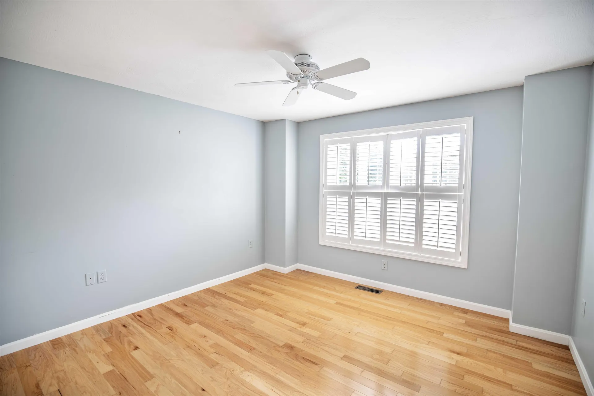 2 Hickory Court Hooksett NH 03106