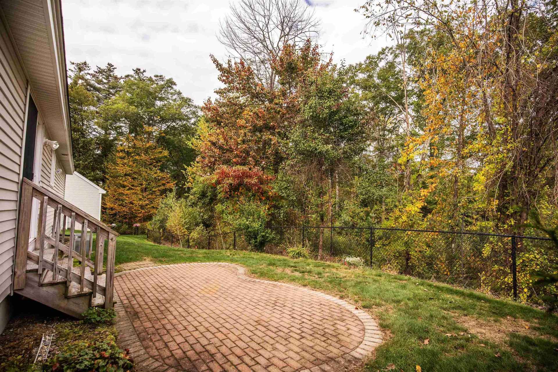 2 Hickory Court Hooksett NH 03106