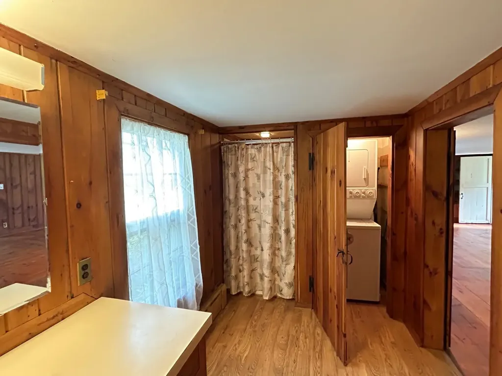 18 Church Street Kingston NH 03848