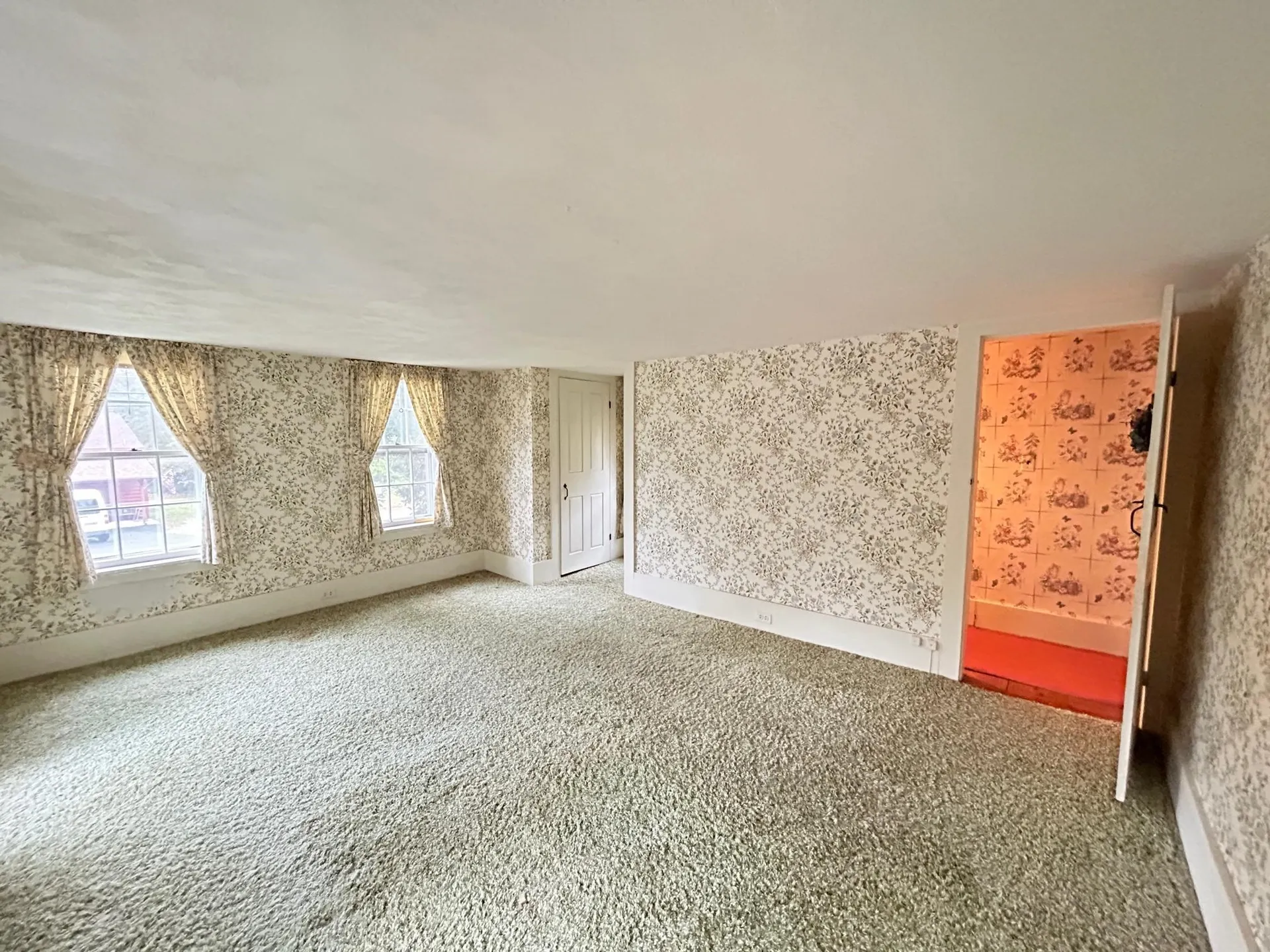 18 Church Street Kingston NH 03848