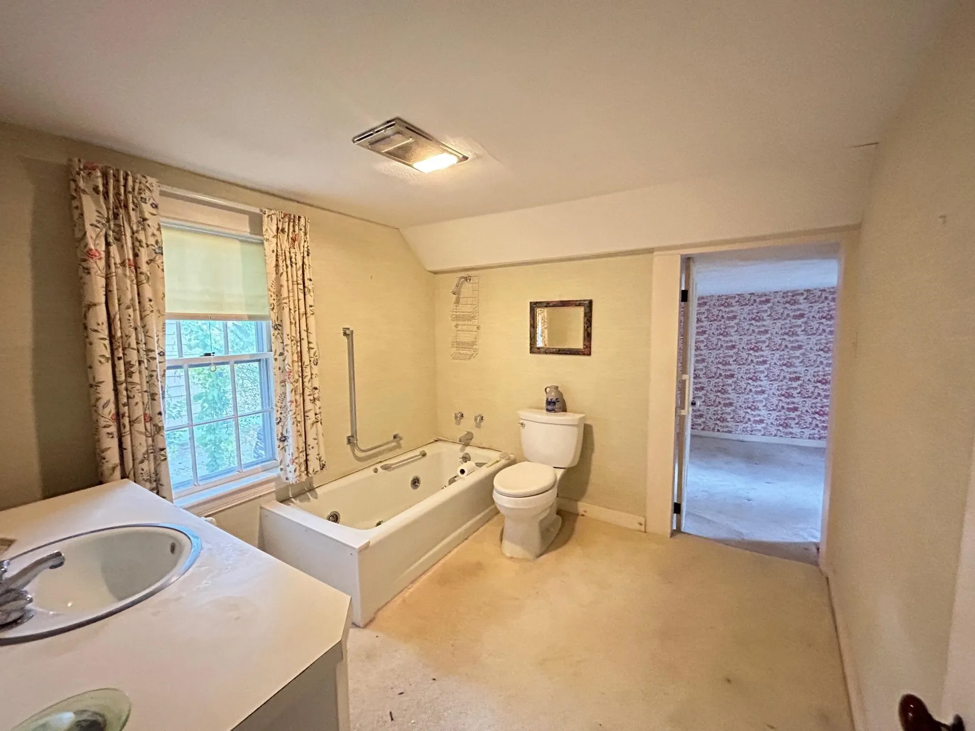 18 Church Street Kingston NH 03848