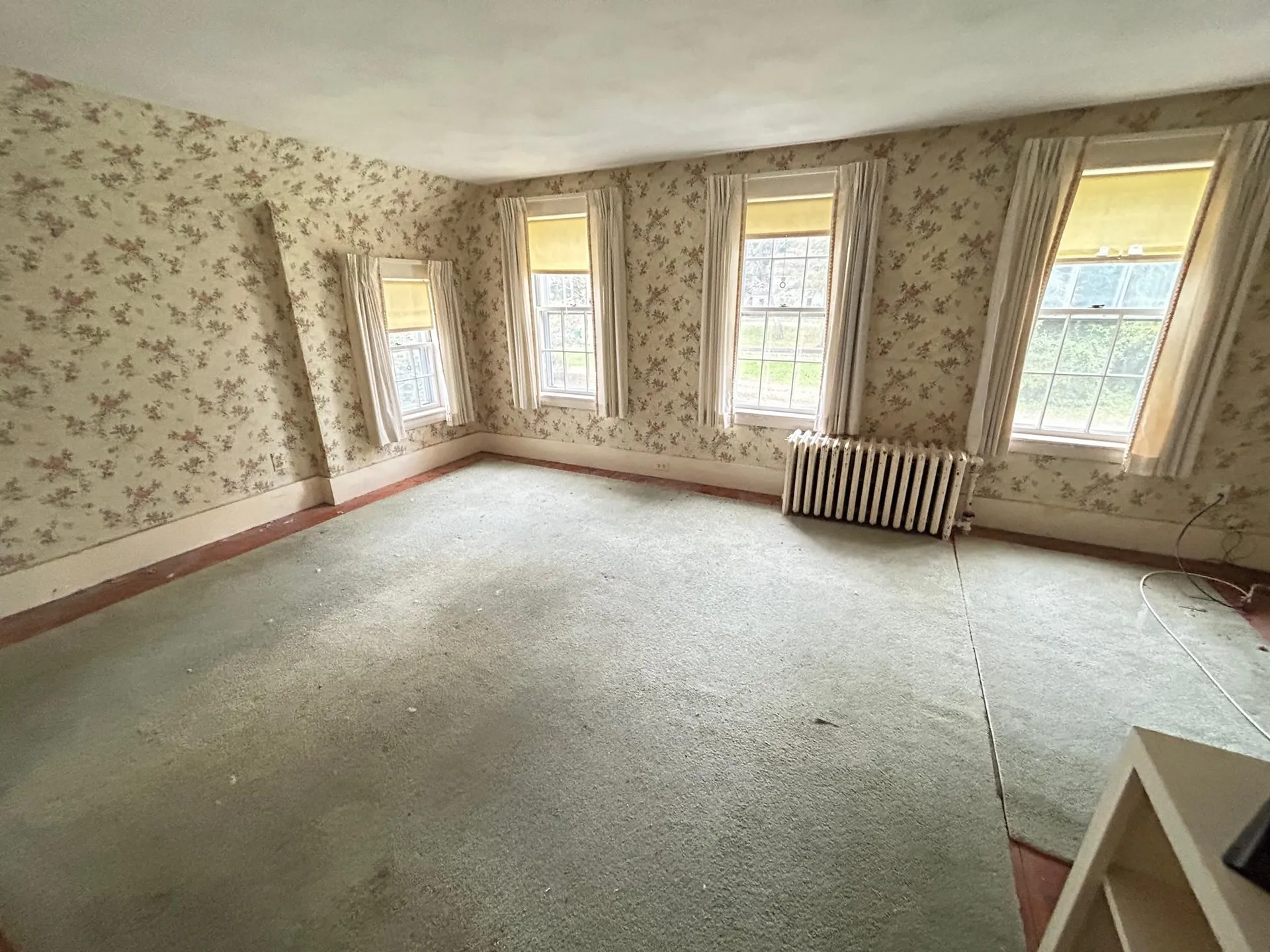 18 Church Street Kingston NH 03848