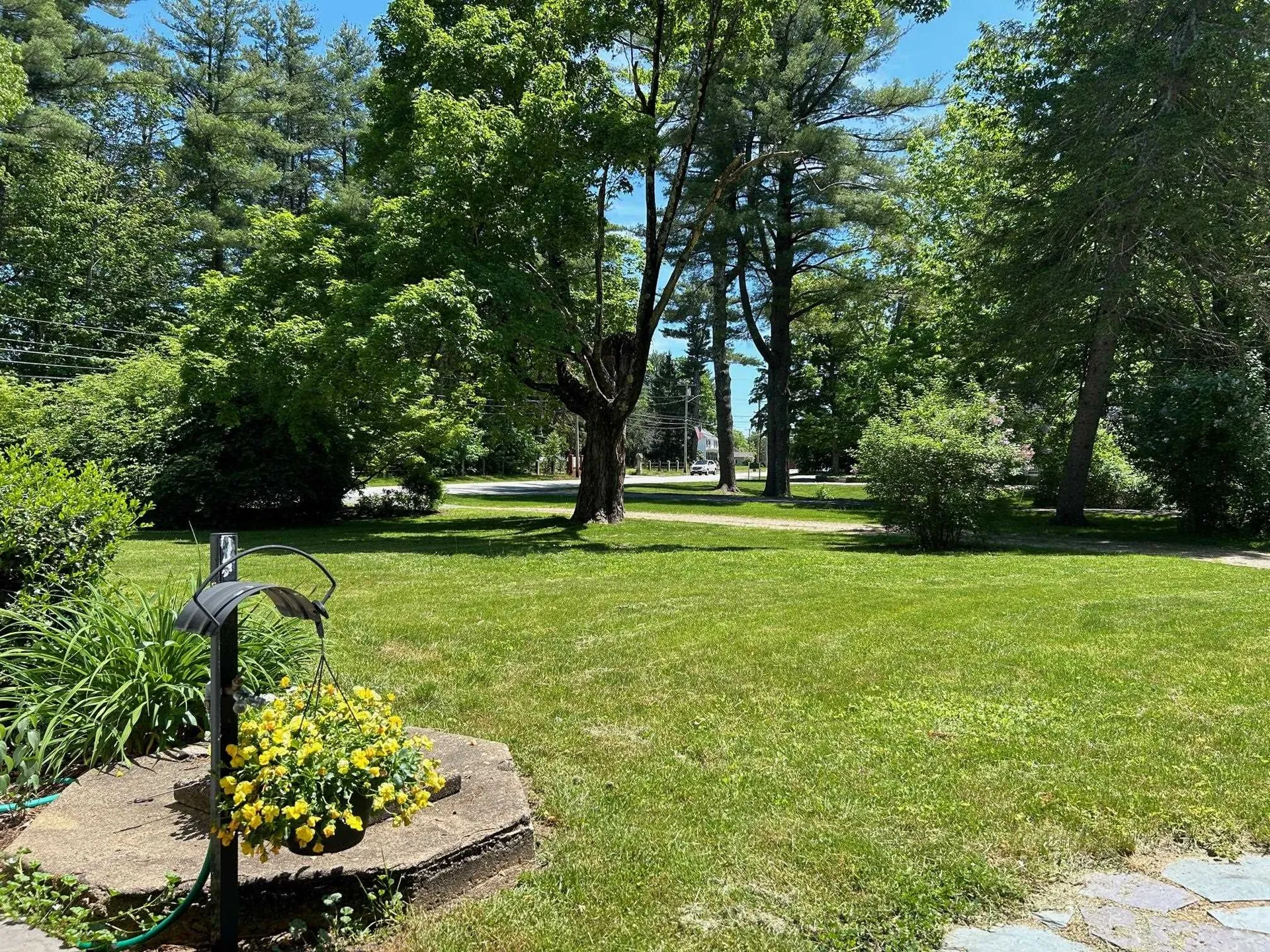 18 Church Street Kingston NH 03848