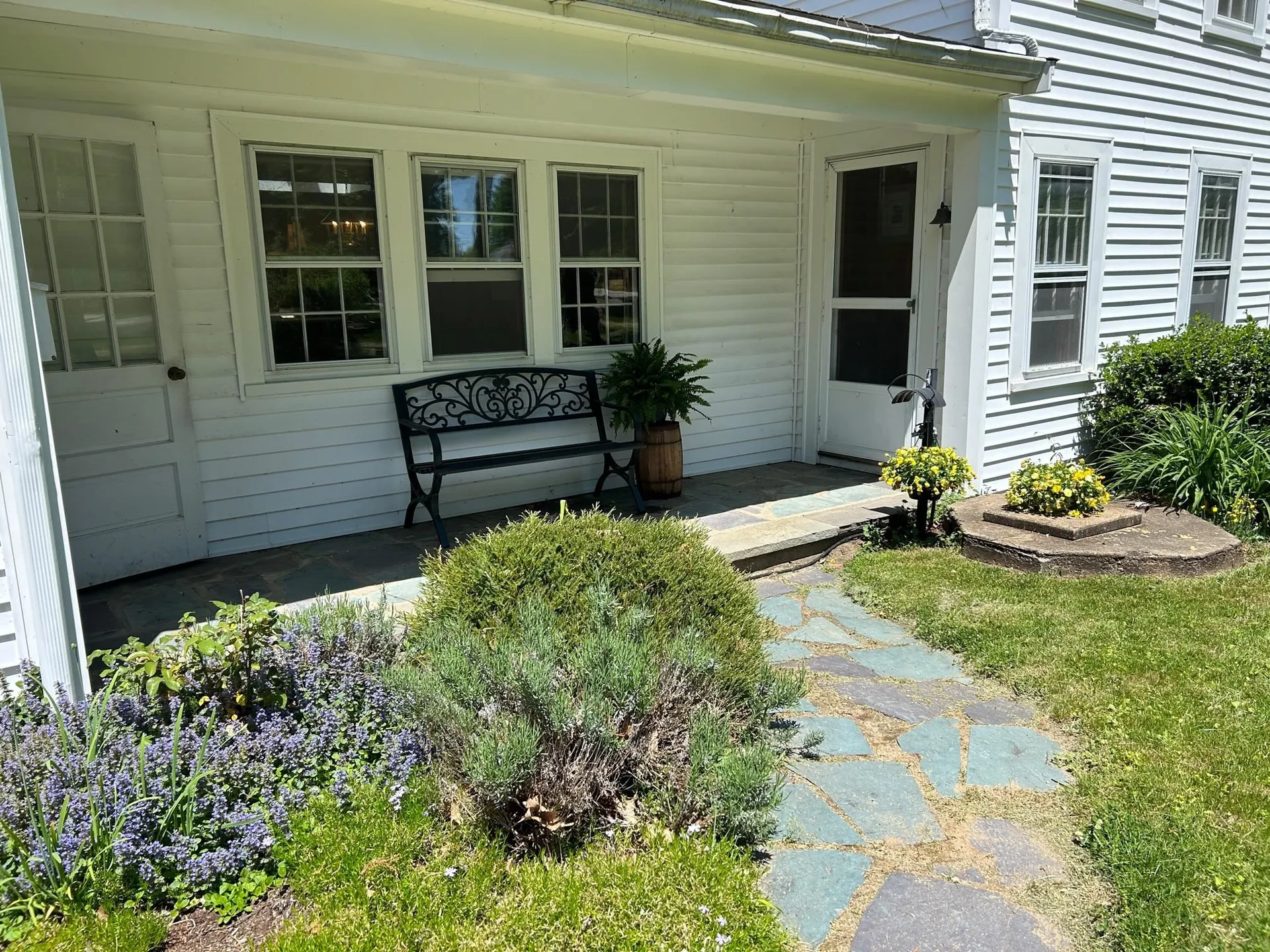 18 Church Street Kingston NH 03848