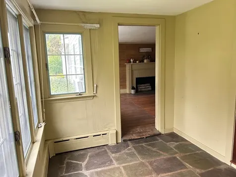 18 Church Street Kingston NH 03848