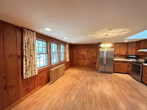 18 Church Street Kingston NH 03848