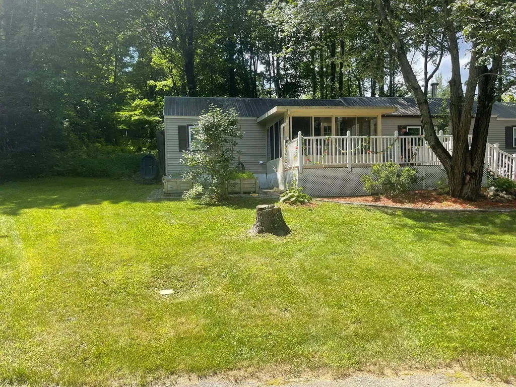 23 Liscomb Circle Gilford NH 03249