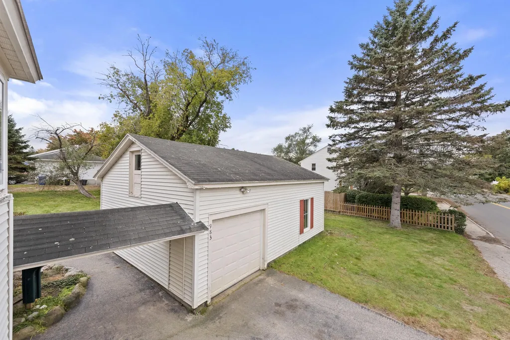 983 Cilley Road Manchester NH 03103