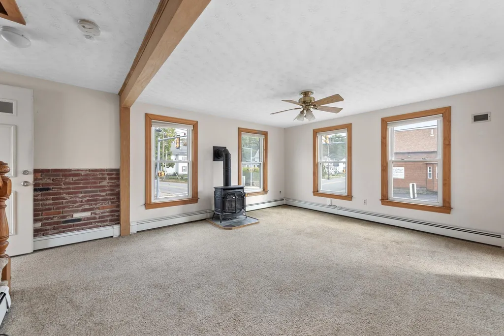 983 Cilley Road Manchester NH 03103