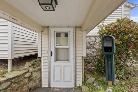 983 Cilley Road Manchester NH 03103