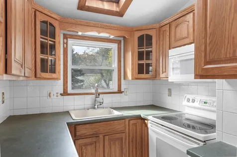 983 Cilley Road Manchester NH 03103