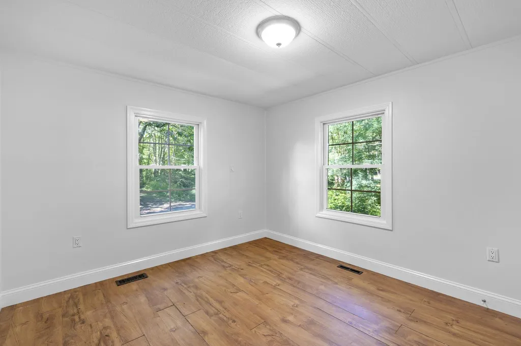 54 Brown Avenue Seabrook NH 03874