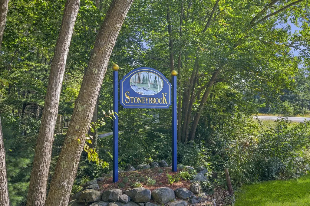 54 Brown Avenue Seabrook NH 03874