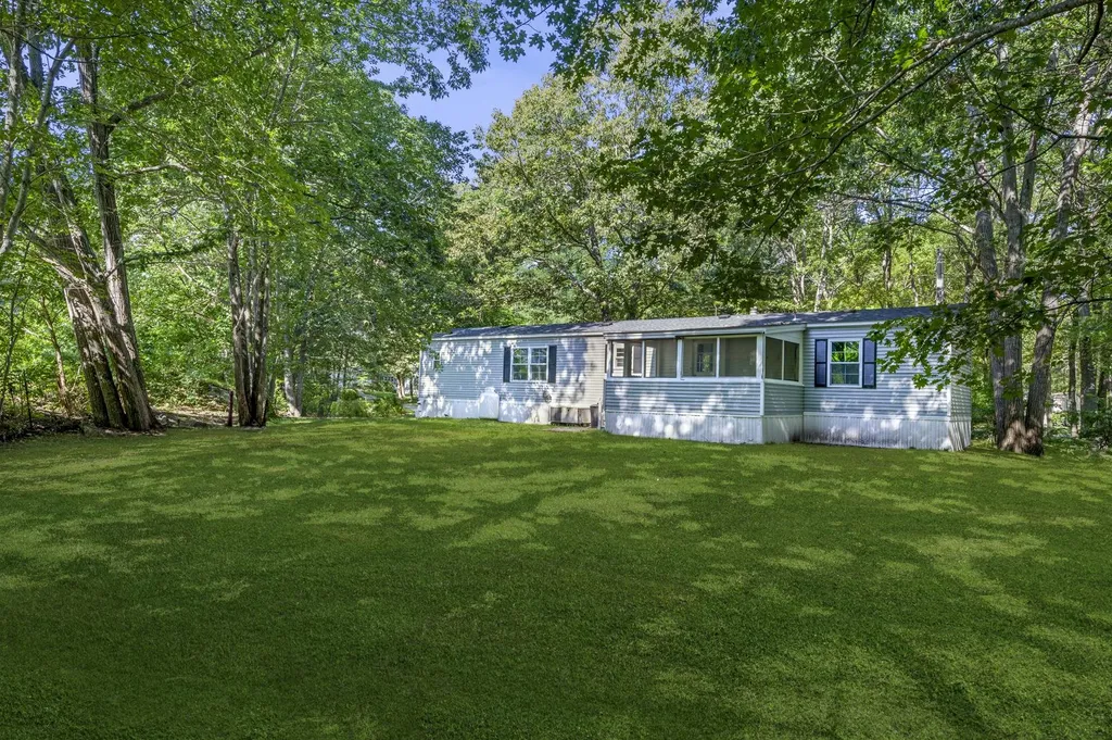 54 Brown Avenue Seabrook NH 03874