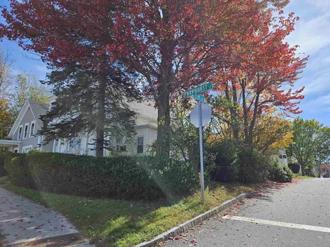 22 Parkhurst Street Lebanon NH 03766