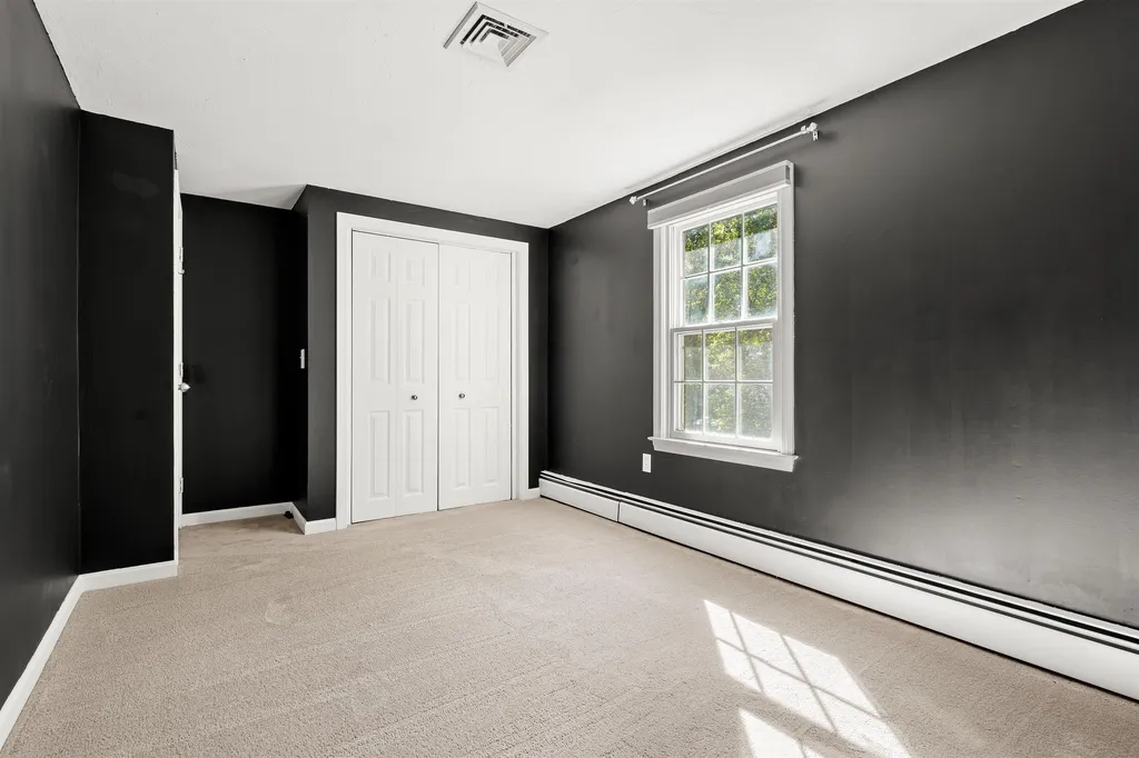 6 Garvin Road Derry NH 03038