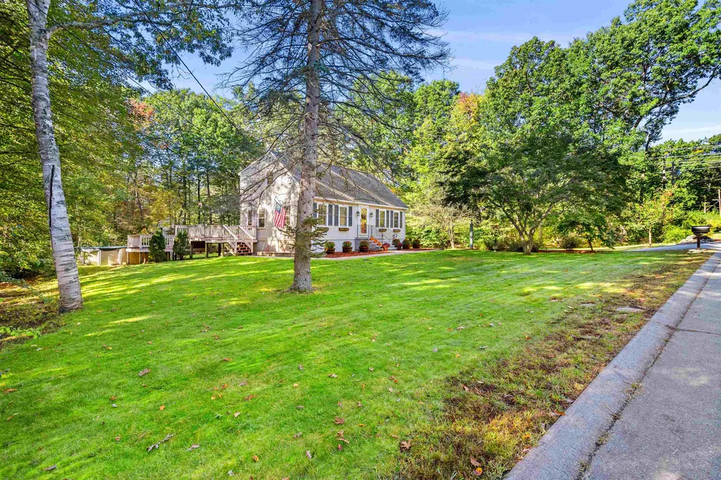 6 Garvin Road Derry NH 03038