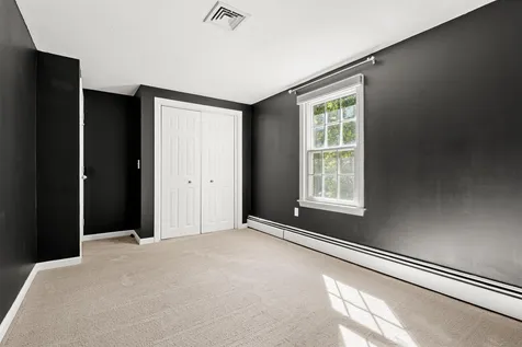 6 Garvin Road Derry NH 03038