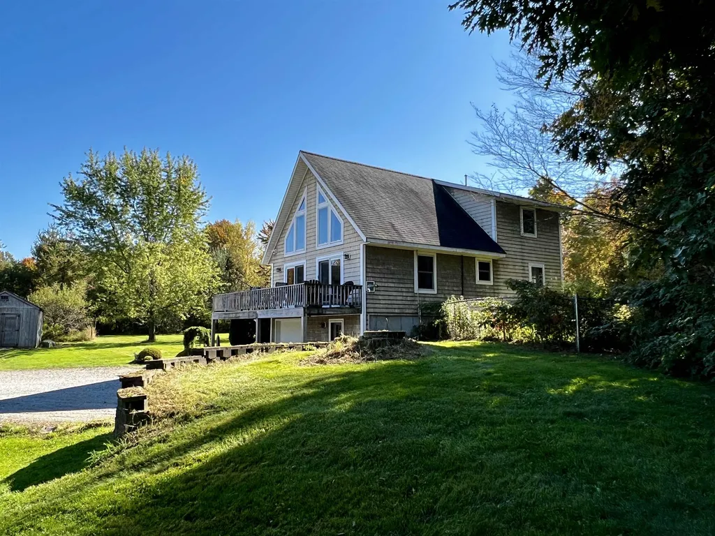 36 Abbey Road Westford VT 05494
