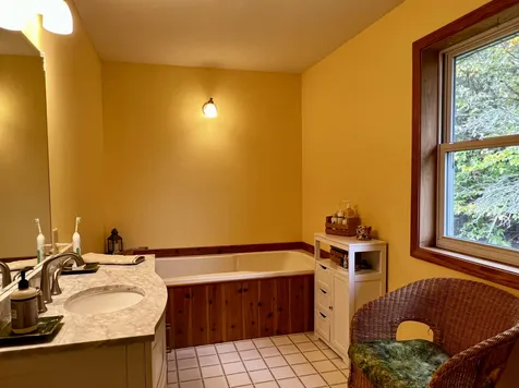 36 Abbey Road Westford VT 05494
