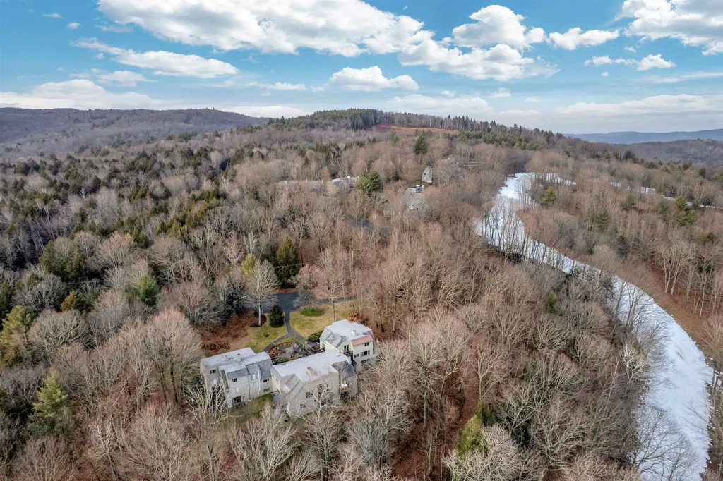 1221 Baker Turn Road Hartford VT 05059