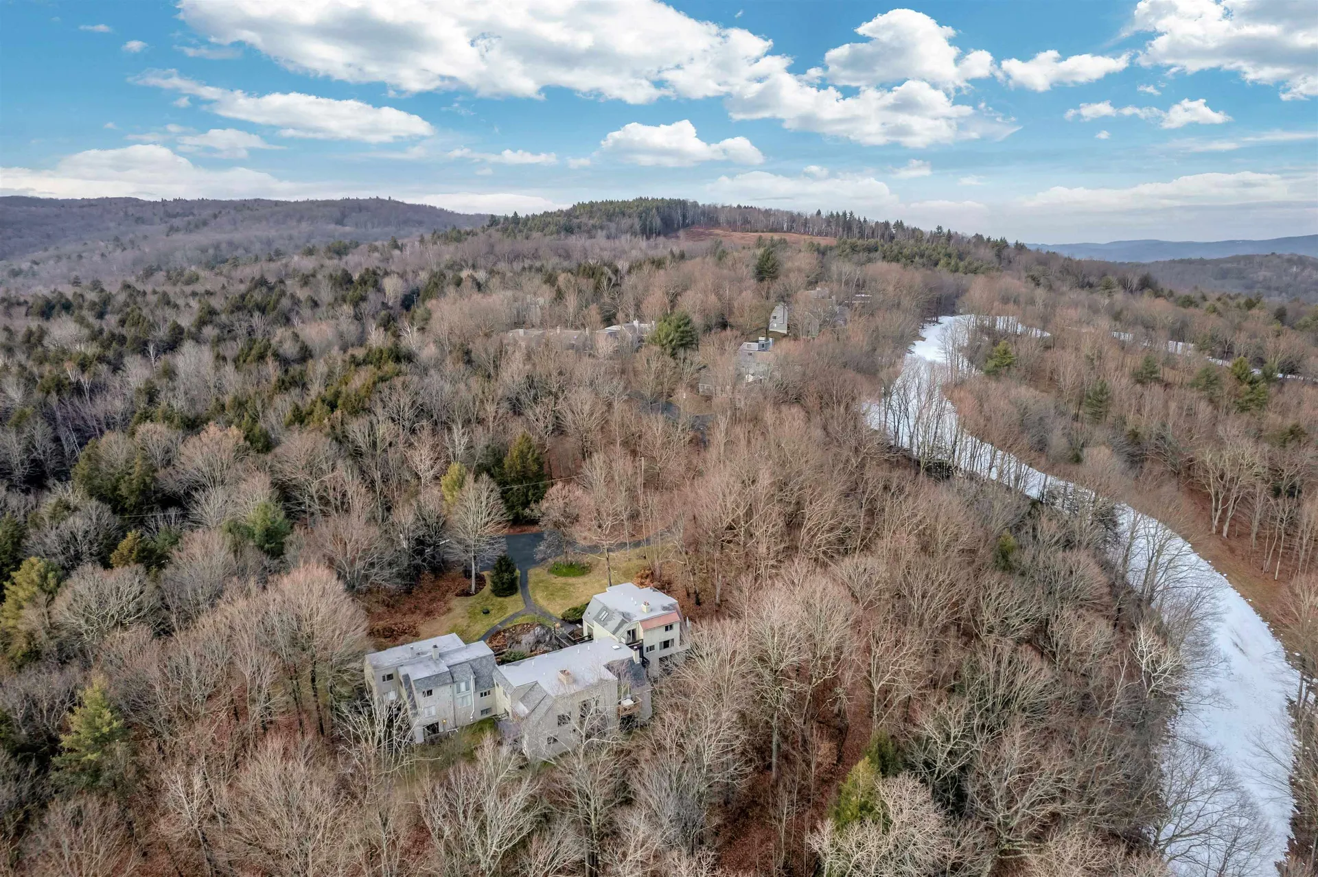 1221 Baker Turn Road Hartford VT 05059