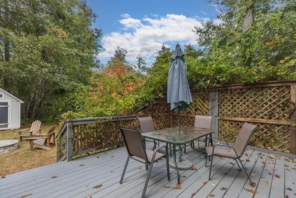 37 Tamarack Road Lee NH 03861